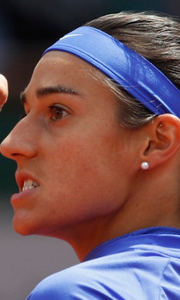 Big comeback puts Halep in French Open semi against Pliskova